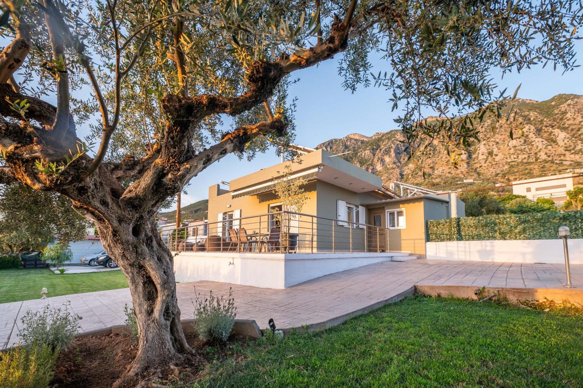 Villa Thea Seaview Luxury Living Kalamata Exterior foto